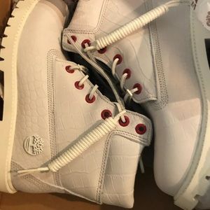 Timberland limited edition!! Sold out everywhere!!